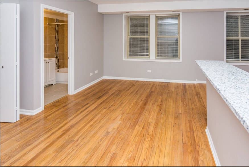 More Photos Of 7350 S Phillips Ave, Chicago Apartments For Sale