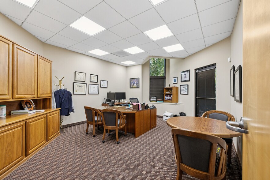 More Photos Of 550 Price Ave, Redwood City Office For Sale