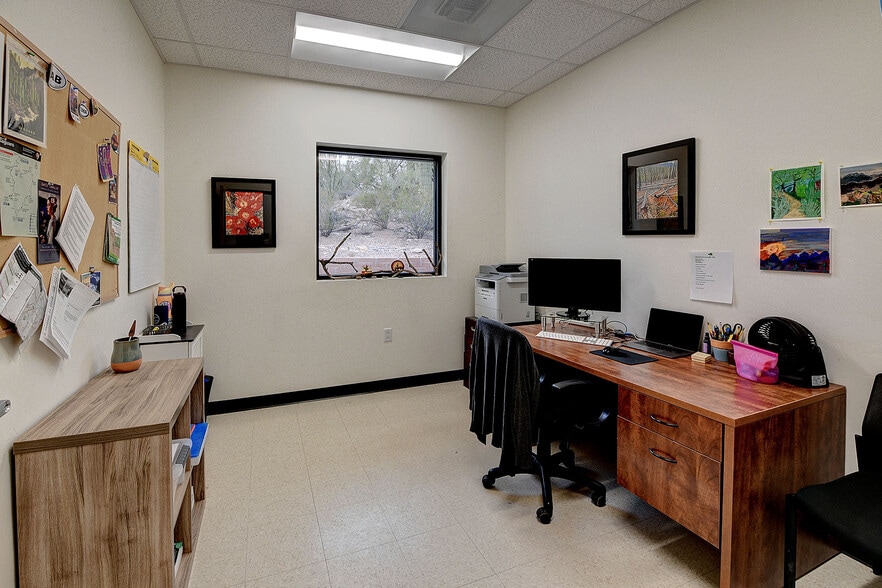 More Photos Of 2751 N Soldier Trl, Tucson Specialty For Sale