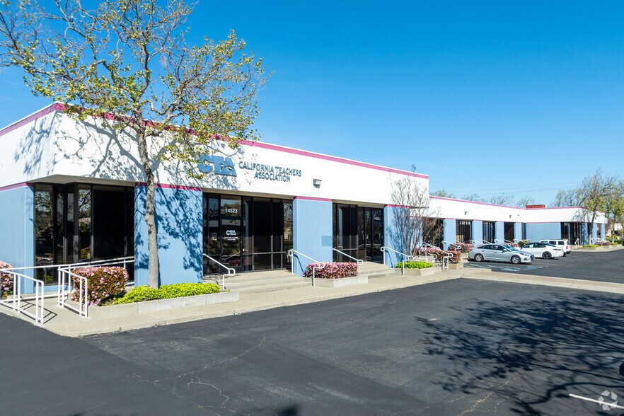 Primary Photo Of 14501-14655 Catalina St, San Leandro Research And Development For Lease