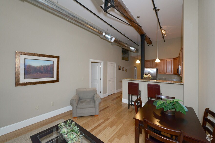 More Photos Of 12 Eagle St, Providence Apartments For Lease