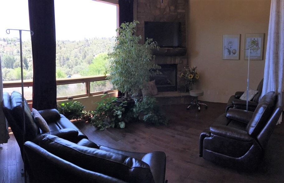 More Photos Of 1237 N Rhinestone Dr, Prescott Medical For Sale