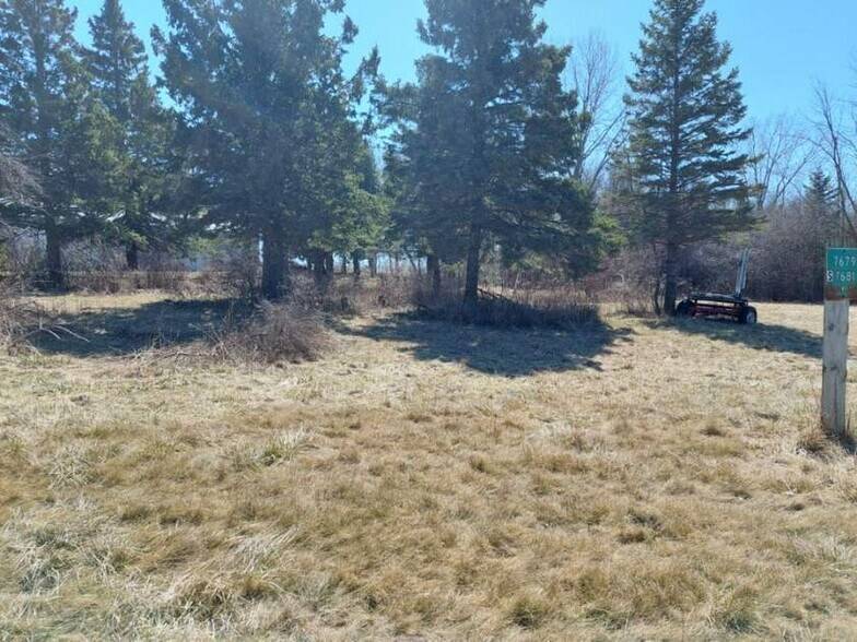 More Photos Of 7679 State Highway 57, Sturgeon Bay General Retail For Sale