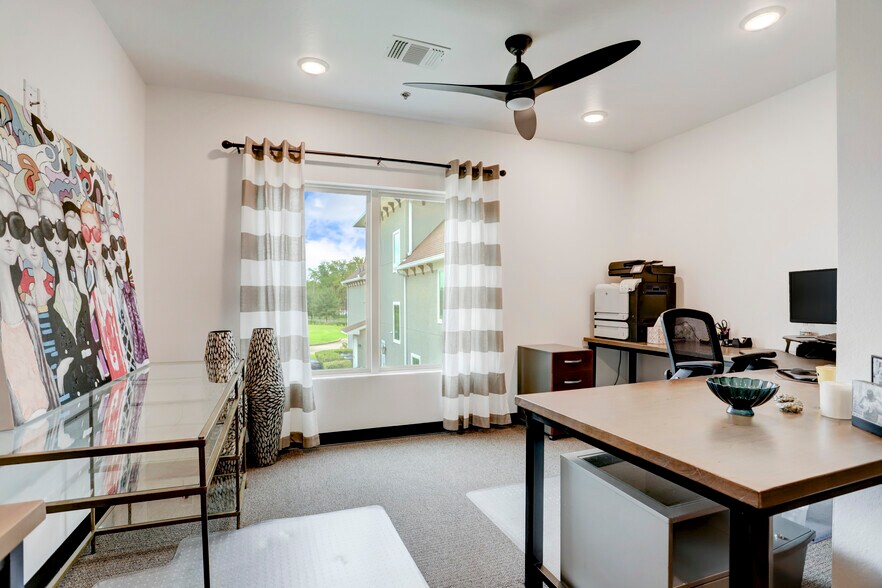 More Photos Of 6544 Greatwood Pky, Sugar Land Loft Creative Space For Lease
