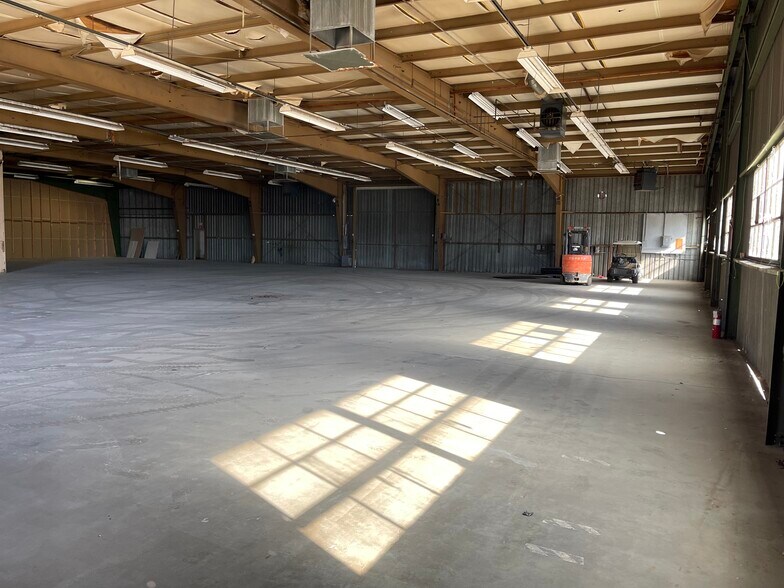 More Photos Of 1500 Crafton Ave, Mentone Warehouse For Sale