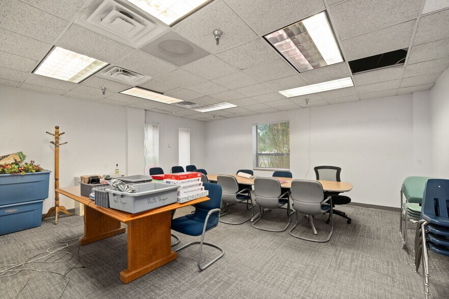 More Photos Of 225 Commerce Dr, Fort Collins Warehouse For Sale