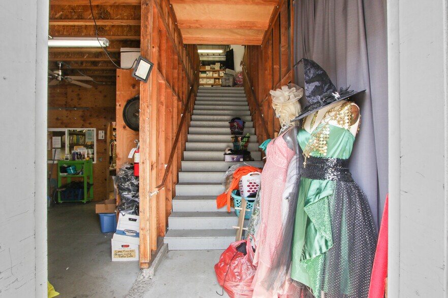 More Photos Of 218 W Commonwealth Ave, Fullerton Storefront For Sale