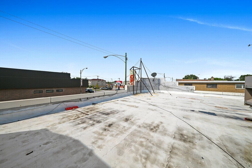 More Photos Of 5772 S Archer Ave, Chicago General Retail For Sale