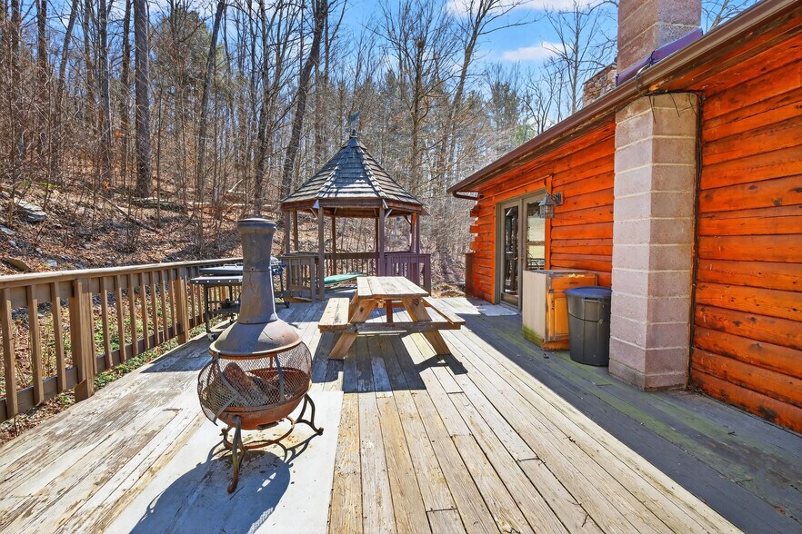 More Photos Of 79 Whitleigh Rd, Equinunk Lodge Meeting Hall For Sale