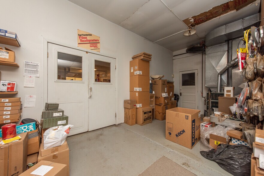 More Photos Of 250 E Villard St, Dickinson Office For Sale