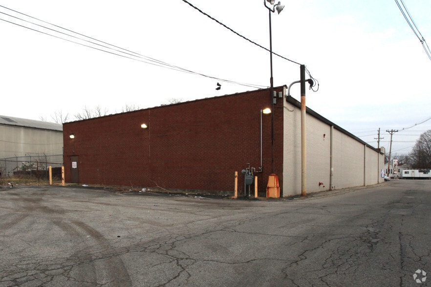 More Photos Of 3130 Portland Ave, Louisville Drugstore For Sale