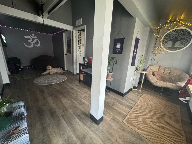 More Photos Of 22 Hillcrest Dr, Reno General Retail For Sale