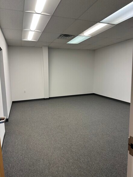 More Photos Of 2445 S Industrial Hwy, Ann Arbor Coworking Space