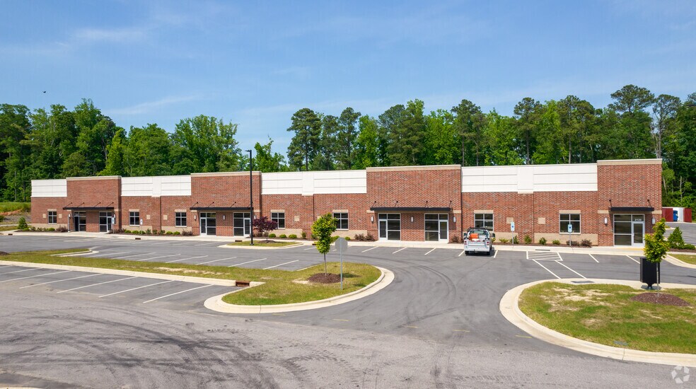 More Photos Of 2041-2053 Energy Dr, Apex Light Manufacturing For Lease