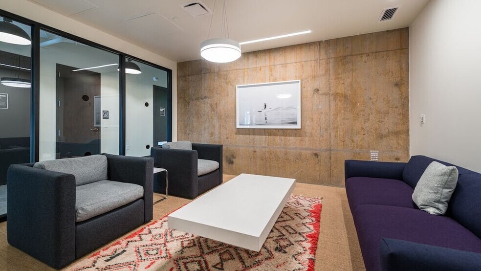 More Photos Of 2755 Canyon Blvd, Boulder Coworking Space