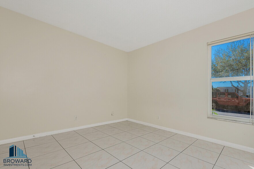 More Photos Of 10201 NW 35th St, Coral Springs Multifamily For Sale