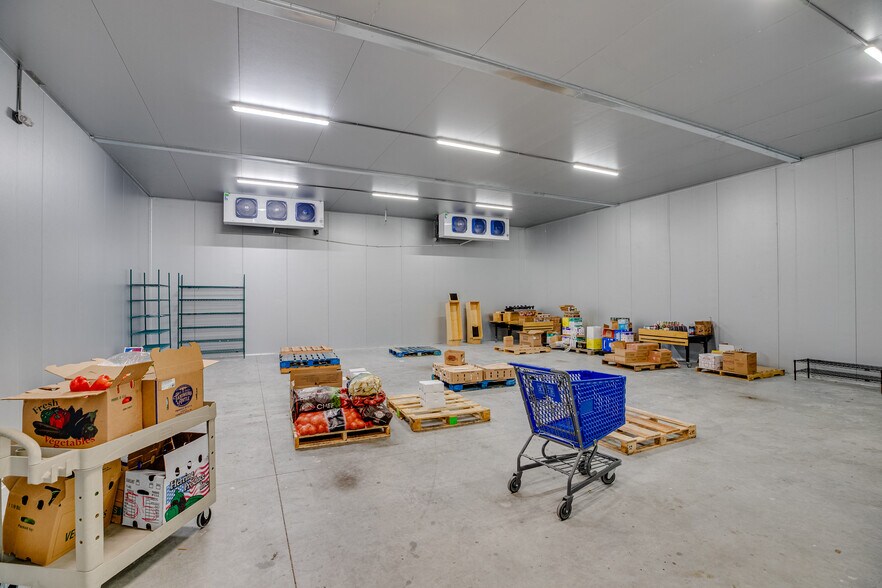 More Photos Of 3700 9th St SW, Vero Beach Refrigeration Cold Storage For Lease