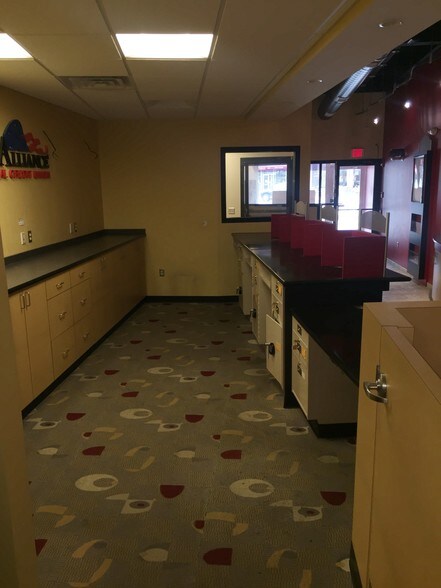 More Photos Of 217-223 E Hartsdale Ave, Hartsdale Storefront Retail Office For Lease