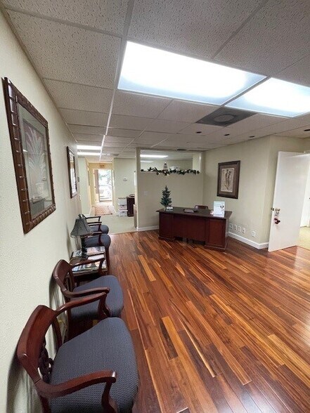 More Photos Of 900 SE Ocean Blvd, Stuart Medical For Lease