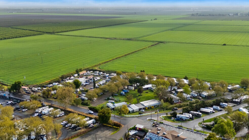 More Photos Of 13955 W Walnut Grove Rd, Walnut Grove Manufactured Housing Mobile Home Park For Sale