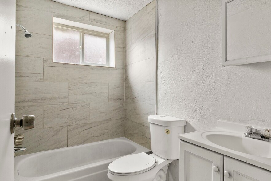 More Photos Of 1345-1363 Yosemite St, Denver Apartments For Sale