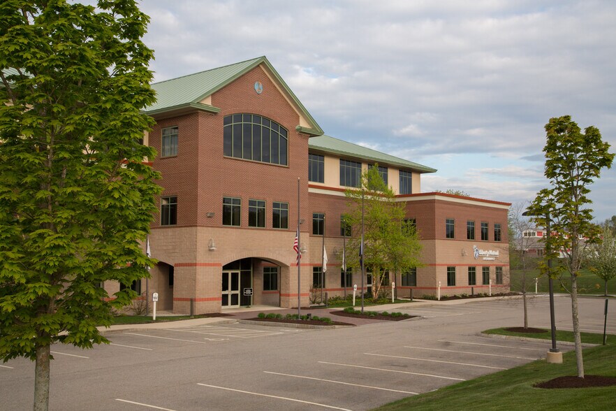 More Photos Of 100 International Dr, Portsmouth Office For Lease