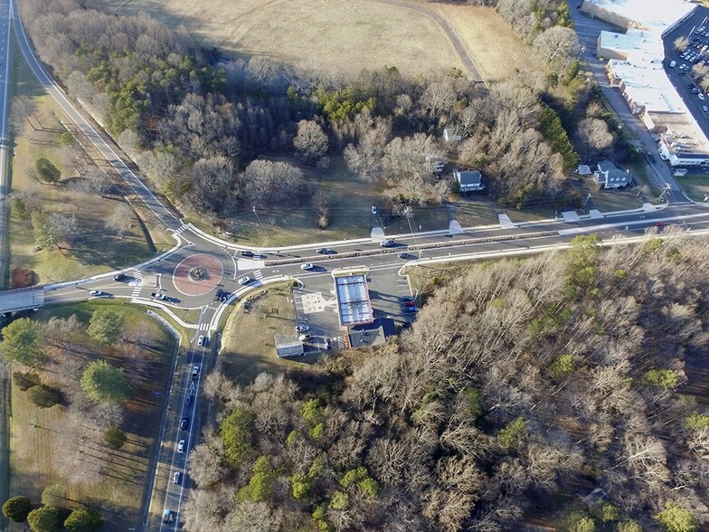 More Photos Of 480 Williams Rd, Lewisville Service Station For Sale