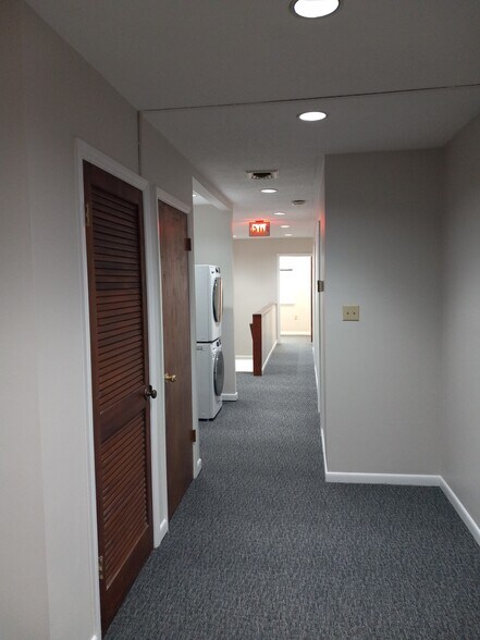 More Photos Of 642 W Main St, Radford Loft Creative Space For Lease