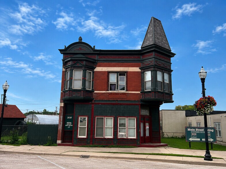 More Photos Of 3937-3939 Main St, McHenry Apartments For Sale