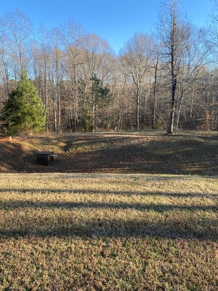 More Photos Of 416 Millstone Dr, Hillsborough Light Manufacturing For Sale