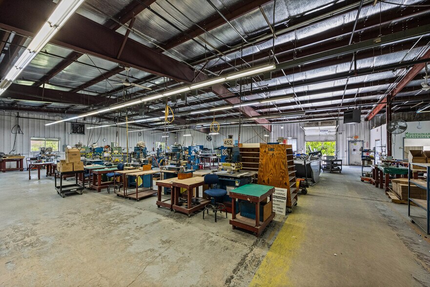 More Photos Of 10 Forbes St, Dansville Manufacturing For Lease