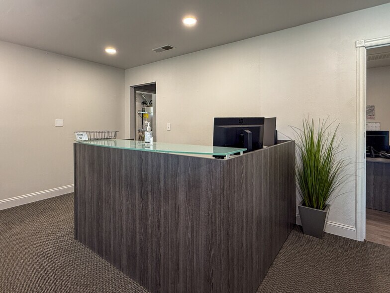 More Photos Of 3607 Clayton Rd, Concord Office For Lease