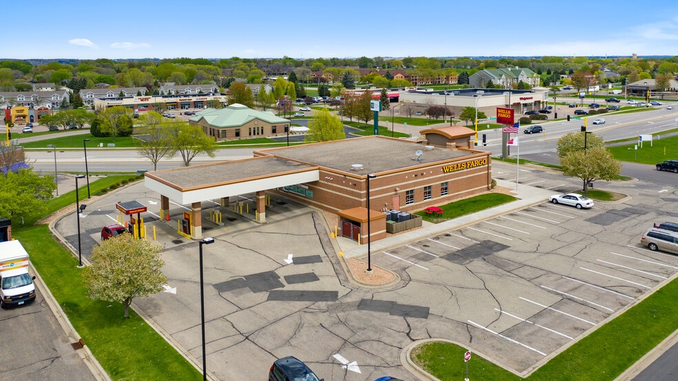 More Photos Of 1198 Vierling Dr E, Shakopee Unknown For Lease