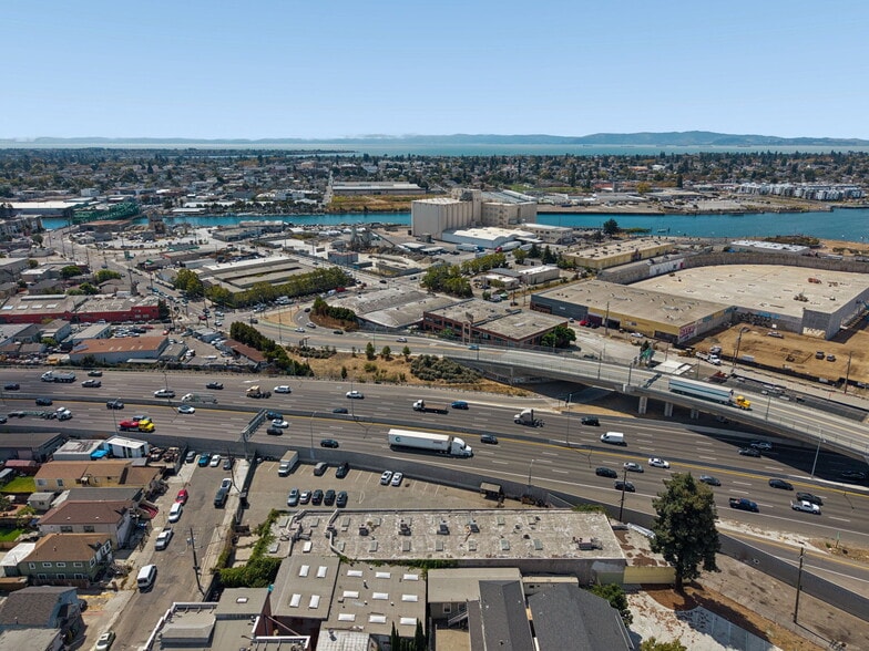 More Photos Of 825-829 27th Ave, Oakland Manufacturing For Sale