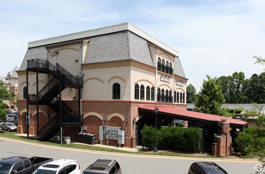 More Photos Of 229 Medical Park Rd, Mooresville Office For Sale