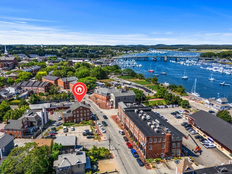 More Photos Of 30-32 Water Street #2, Newburyport General Retail For Sale