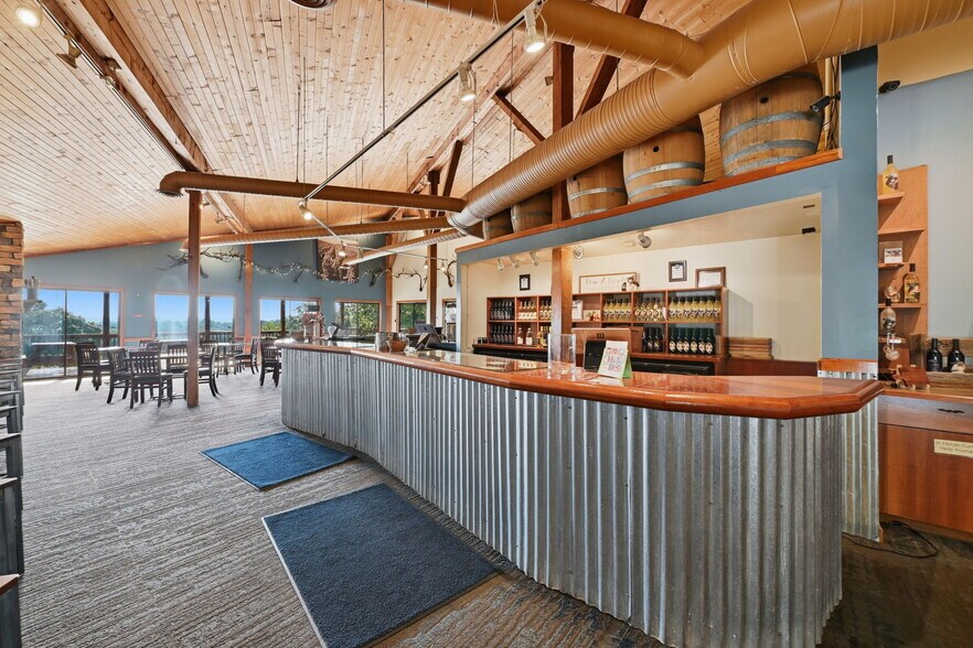 More Photos Of 2637 S Cleveland Massillon Rd, Barberton Winery Vineyard For Sale