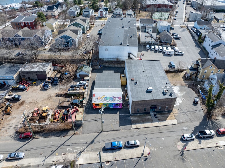 More Photos Of 22 Leonard St, Norwalk Storefront Retail Office For Lease