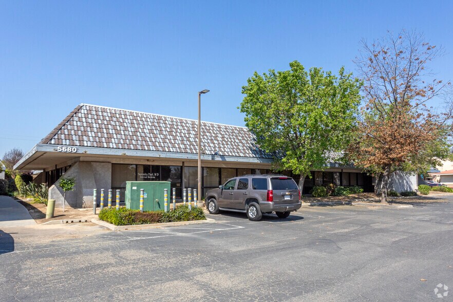 Primary Photo Of , Fresno Office For Sale