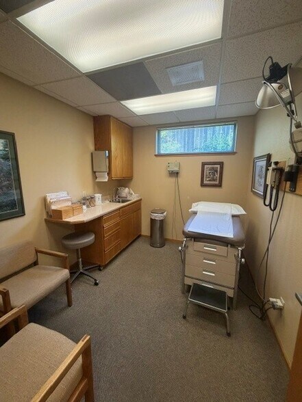More Photos Of 3257 Professional Dr, Auburn Medical For Sale