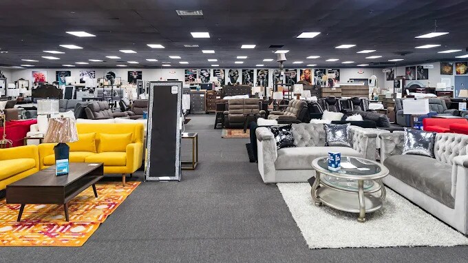More Photos Of 611 W Brookdale St, Allentown General Retail For Sale