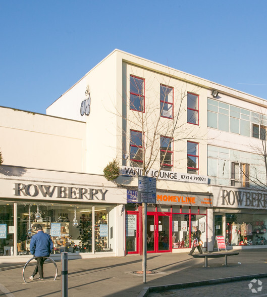 Primary Photo Of 225 Oxford St, Swansea Storefront For Lease