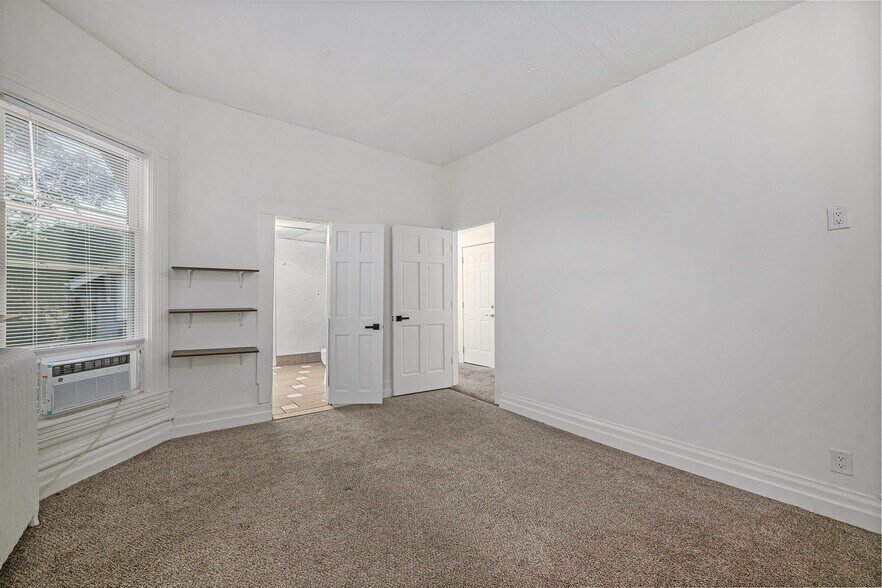 More Photos Of 2501 Poppleton Ave, Omaha Apartments For Sale