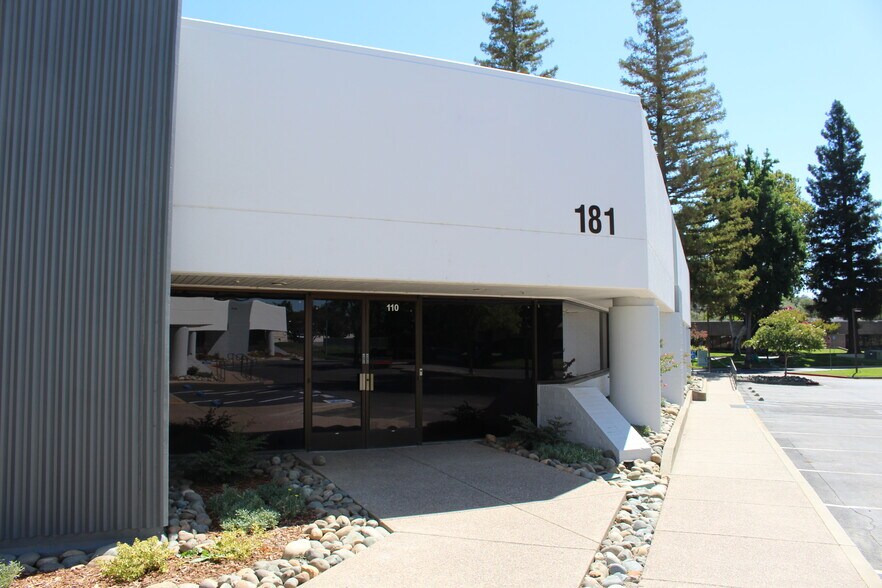 More Photos Of 105 Lake Forest Way, Folsom Unknown For Lease