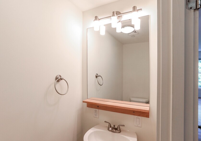 More Photos Of 87 New St, Cambridge Apartments For Sale