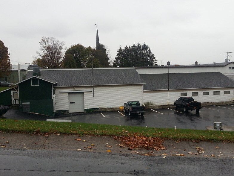 More Photos Of 187 N Main St, Oriskany Falls Convenience Store For Sale