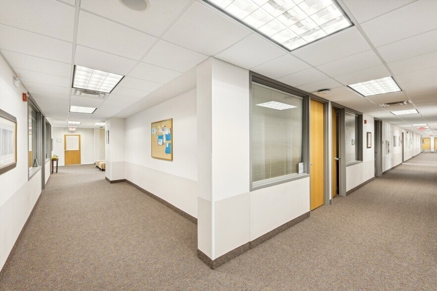 More Photos Of 2304 Park Ave, Minneapolis Medical For Sale