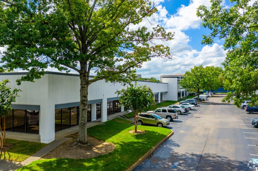 More Photos Of 220 Great Circle Rd, Nashville Research And Development For Lease