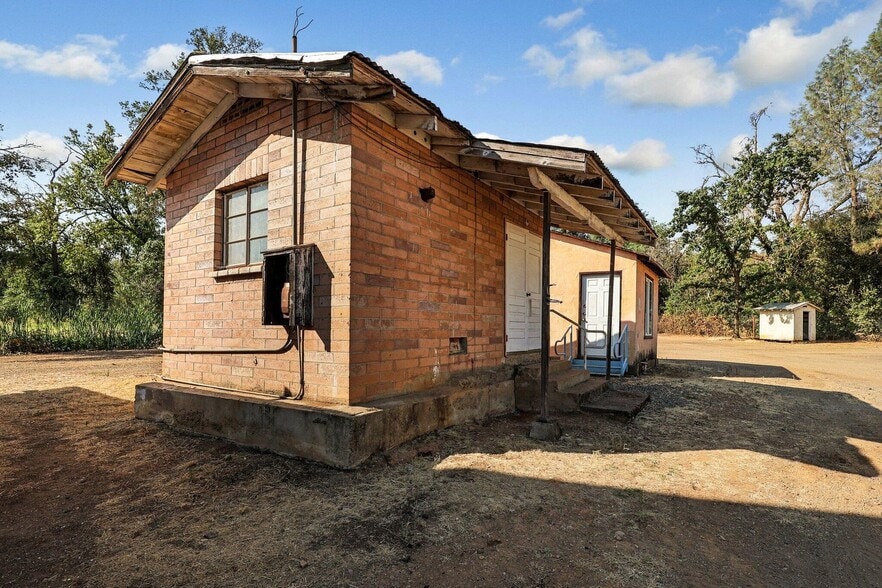 More Photos Of 18795 Jessie Rd, Anderson Distribution For Sale