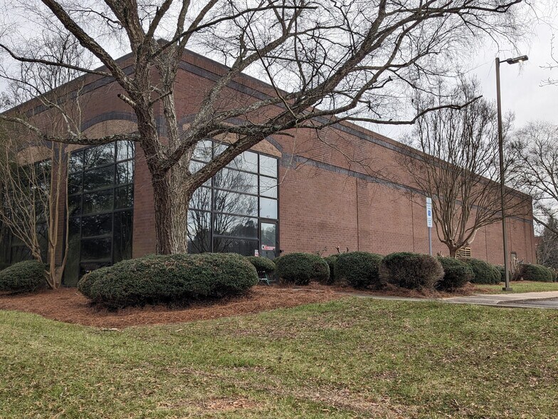 More Photos Of 467 Lakeshore Pky, Rock Hill Distribution For Lease